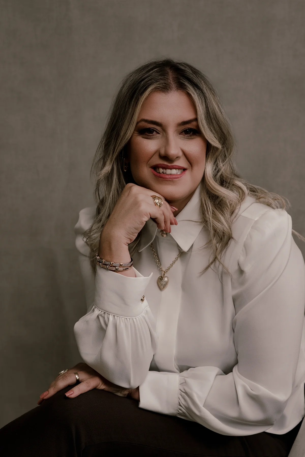 Verônica Silvestre — CEO & Fundadora da Brilhê Semijoias